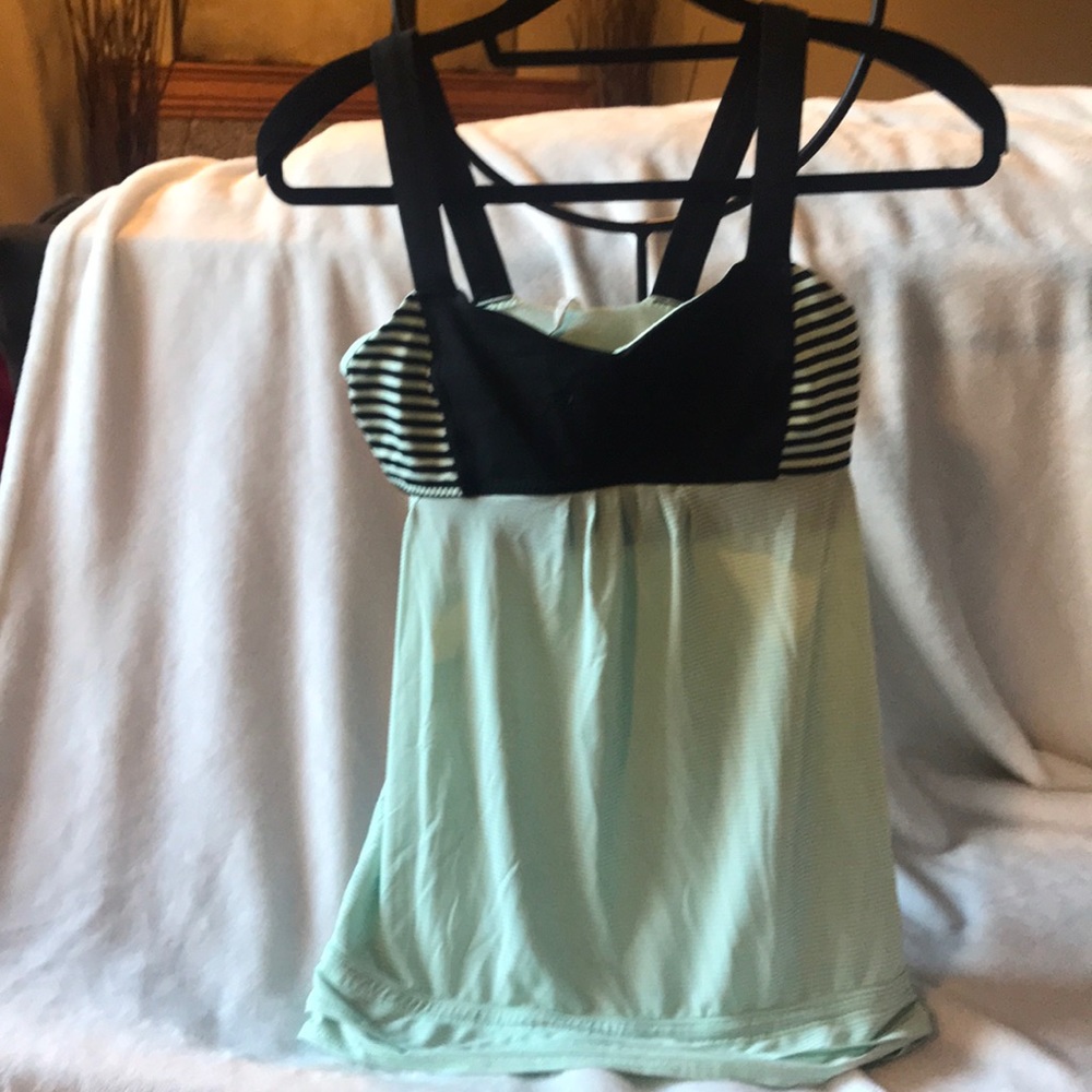 Lululemon tank top size 8